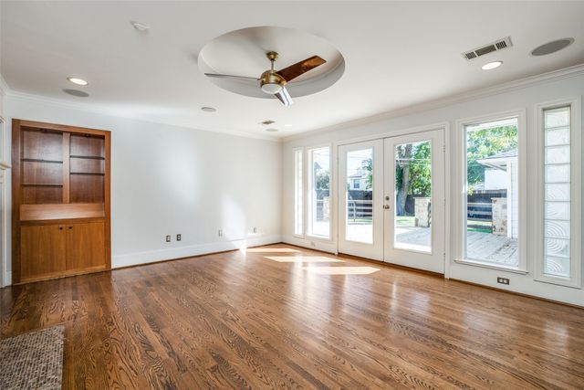 6930 Kenwood Avenue, Dallas, TX 75214