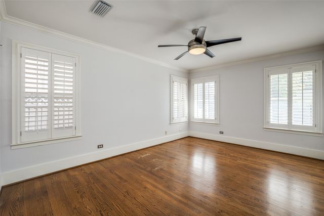 6930 Kenwood Avenue, Dallas, TX 75214