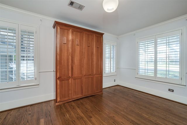 6930 Kenwood Avenue, Dallas, TX 75214