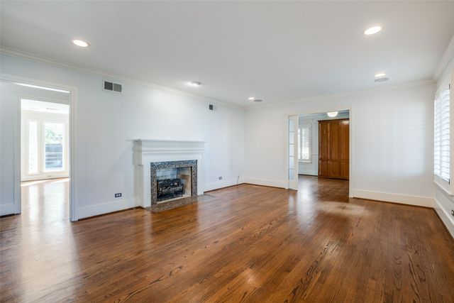 6930 Kenwood Avenue, Dallas, TX 75214