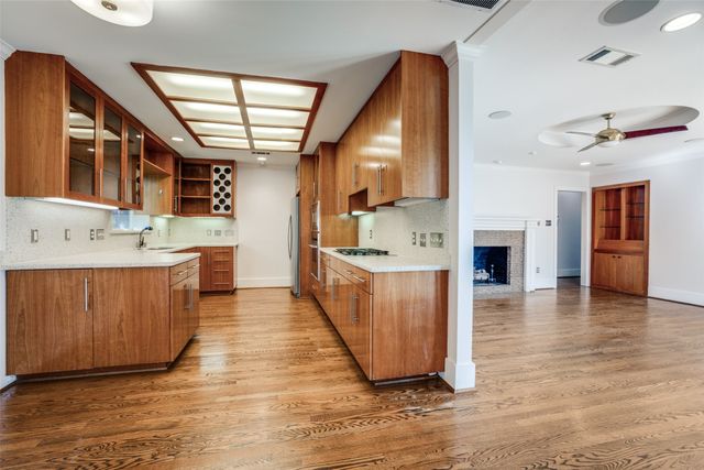 6930 Kenwood Avenue, Dallas, TX 75214