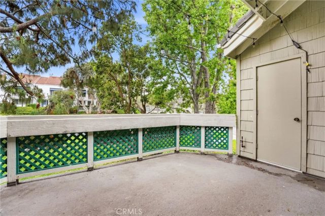 19401 Sunray Lane 204, Huntington Beach, CA 92648