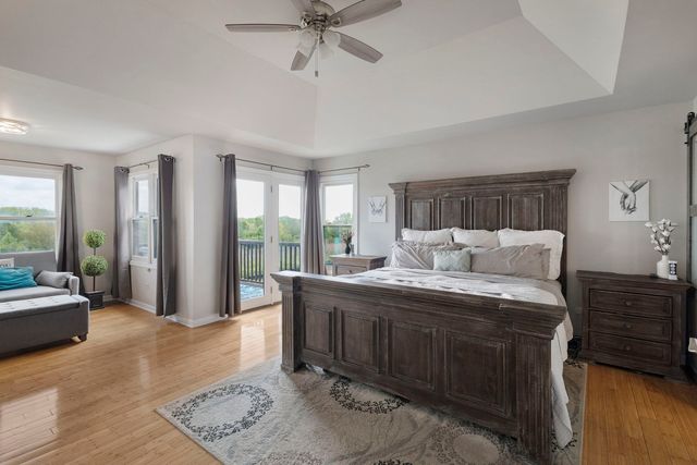 5815 Rosinweed Lane, Naperville, IL 60564