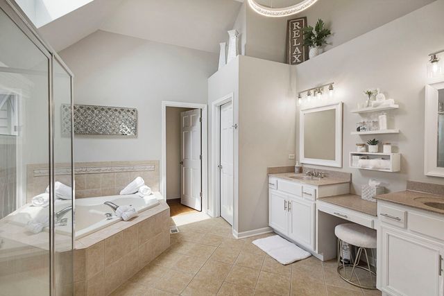 5815 Rosinweed Lane, Naperville, IL 60564