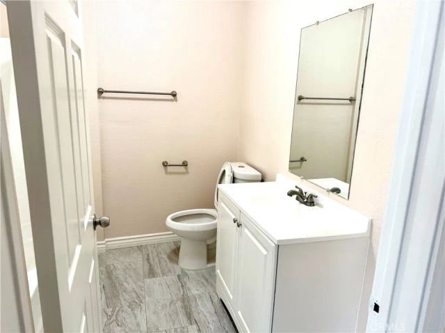 16936 Baseline, Fontana, CA 92336