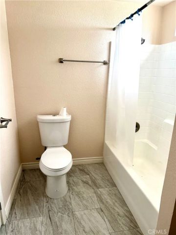 16936 Baseline, Fontana, CA 92336