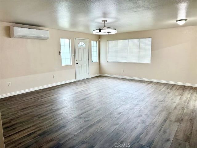 16936 Baseline, Fontana, CA 92336