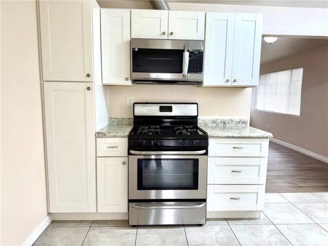 16936 Baseline, Fontana, CA 92336