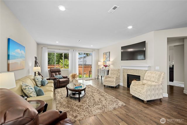 2019 184th Street Ct E, Spanaway, WA 98387