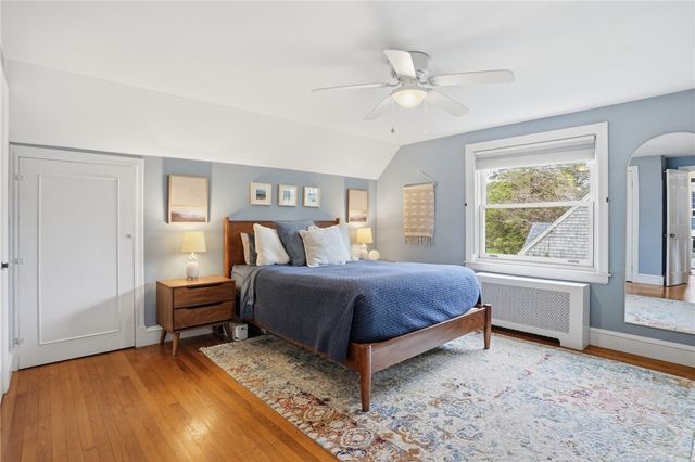 19 Salisbury Road, Barrington, RI 02806