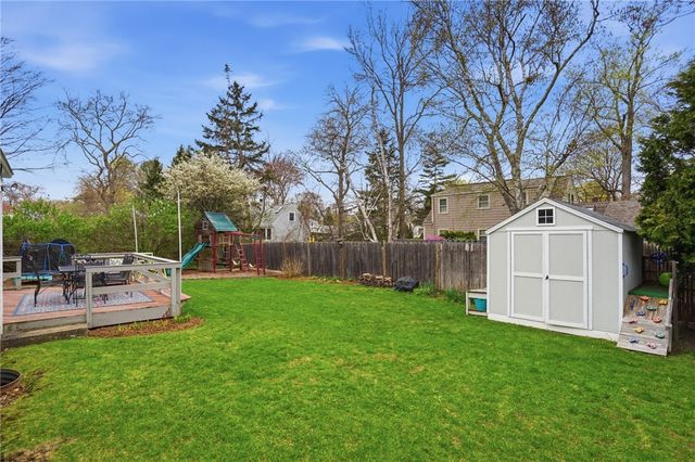 19 Salisbury Road, Barrington, RI 02806