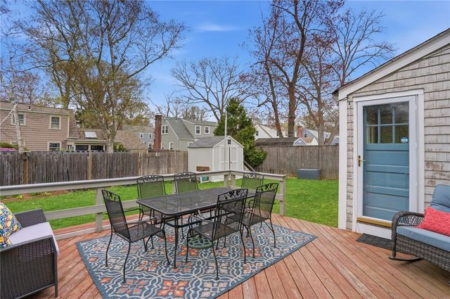 19 Salisbury Road, Barrington, RI 02806