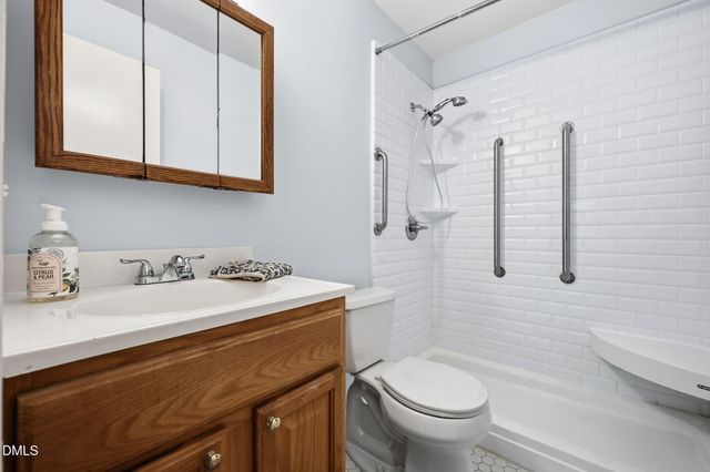 8015 Brown Bark Place, Raleigh, NC 27615