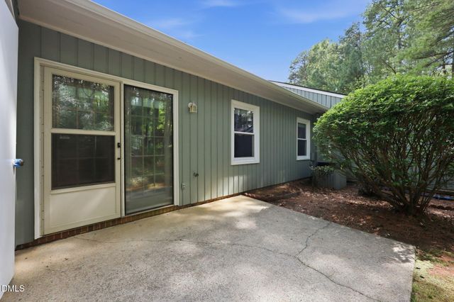 8015 Brown Bark Place, Raleigh, NC 27615