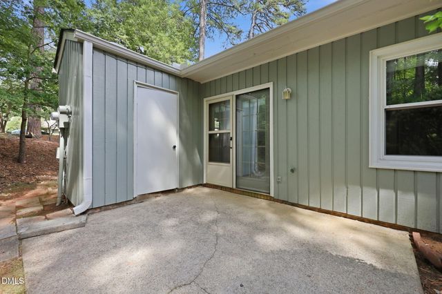 8015 Brown Bark Place, Raleigh, NC 27615