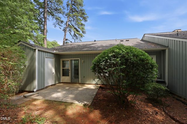 8015 Brown Bark Place, Raleigh, NC 27615
