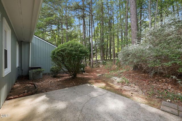 8015 Brown Bark Place, Raleigh, NC 27615