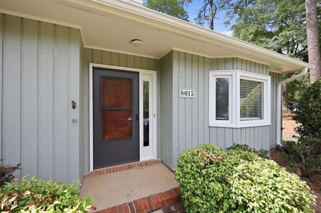 8015 Brown Bark Place, Raleigh, NC 27615