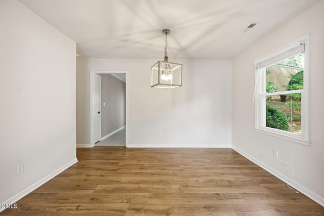 8015 Brown Bark Place, Raleigh, NC 27615