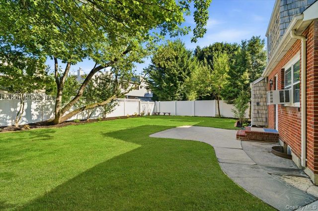 68 Roy Avenue, Massapequa, NY 11758