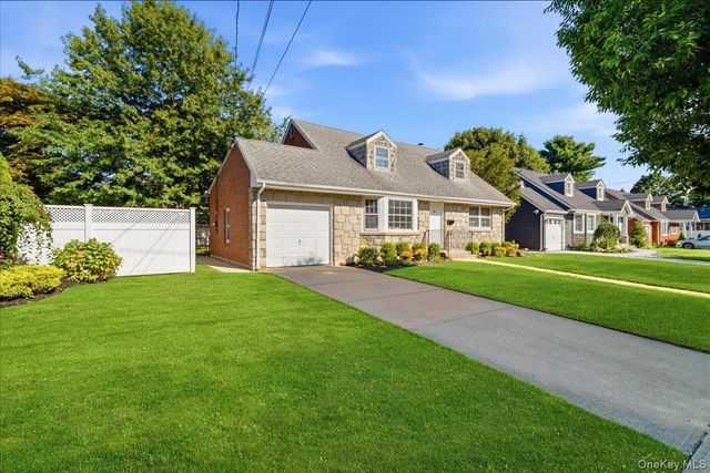 68 Roy Avenue, Massapequa, NY 11758