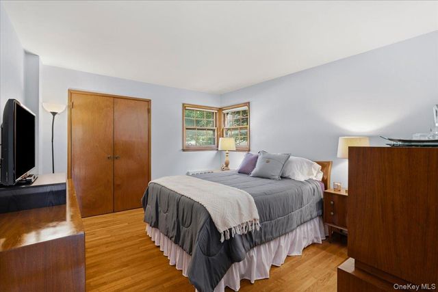68 Roy Avenue, Massapequa, NY 11758