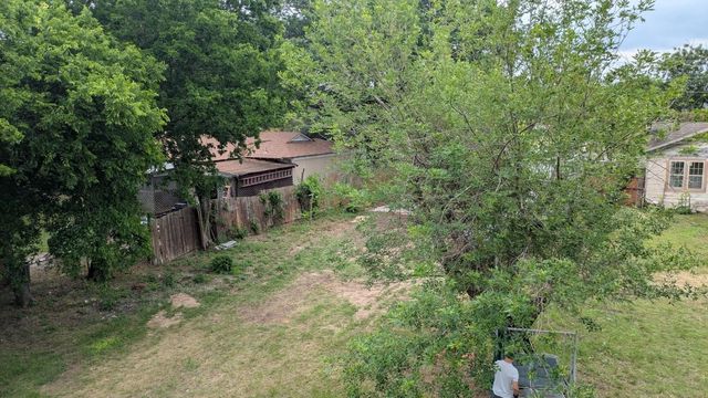 3039 Gibbs Williams Road, Dallas, TX 75233