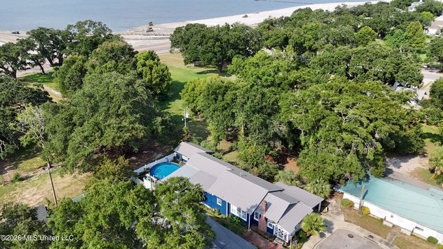 963 Schwan Court, Biloxi, MS 39530