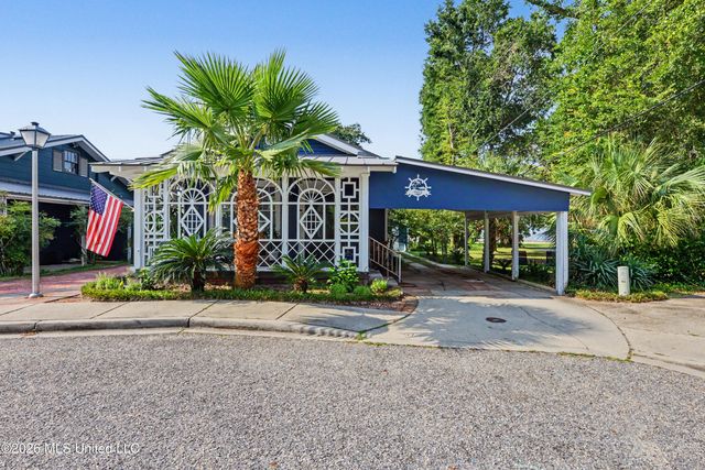 963 Schwan Court, Biloxi, MS 39530