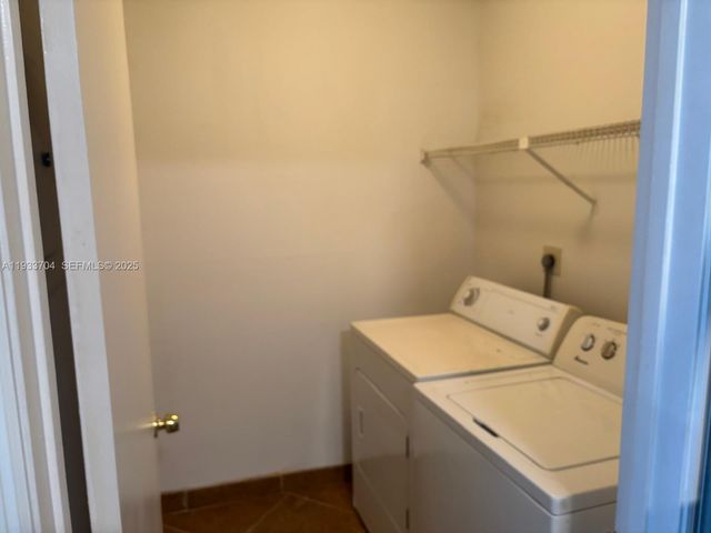 2319 N Congress Ave 14, Boynton Beach, FL 33426