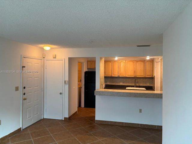 2319 N Congress Ave 14, Boynton Beach, FL 33426