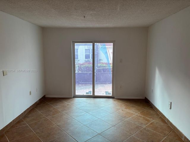 2319 N Congress Ave 14, Boynton Beach, FL 33426