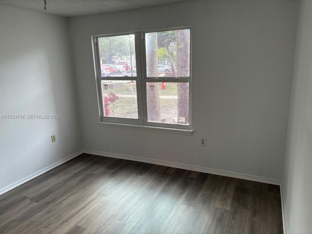 2319 N Congress Ave 14, Boynton Beach, FL 33426