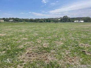 327 Salt Grass Trail, Bandera, TX 78003