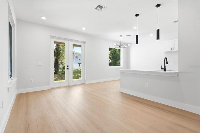 1236 VIRGINIA DRIVE, Orlando, FL 32803