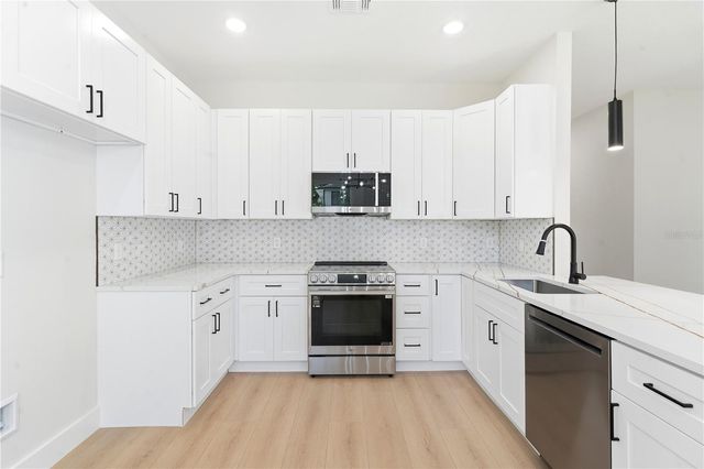 1236 VIRGINIA DRIVE, Orlando, FL 32803