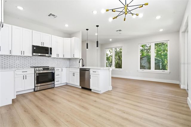 1236 VIRGINIA DRIVE, Orlando, FL 32803