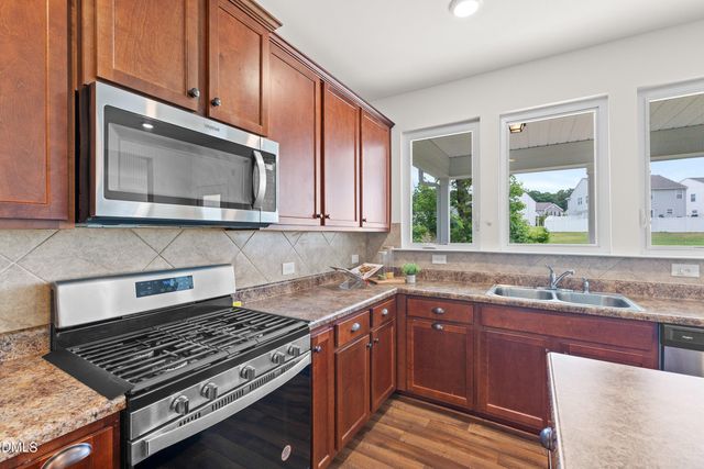 816 Atlantis Street, Fuquay Varina, NC 27526