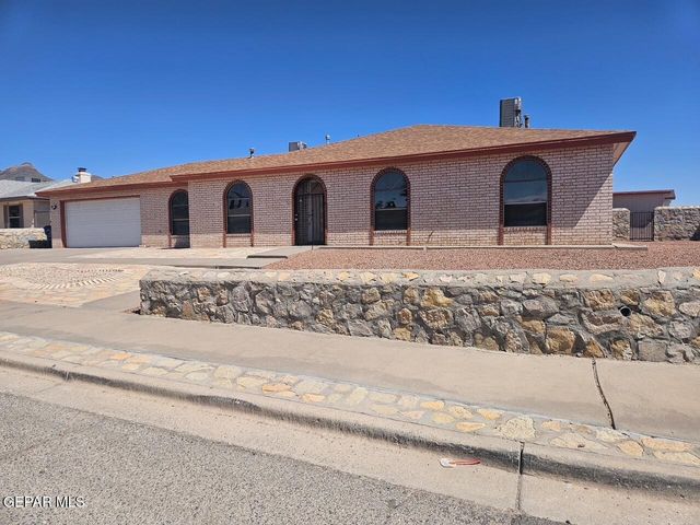 4531 C J LEVAN Court, El Paso, TX 79924