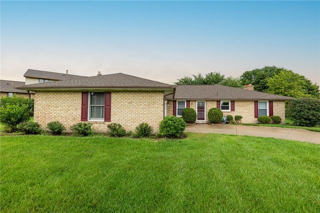1621 Silver Lake Drive, Washington Twp, OH 45458