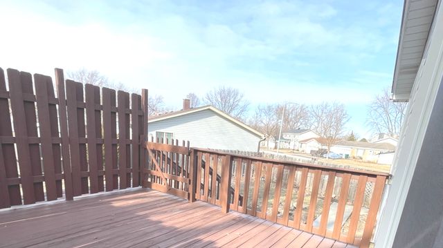 2100 Lloyd Avenue, Lombard, IL 60148