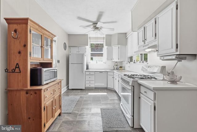 50 S WAKEFIELD RD, West Norriton, PA 19403