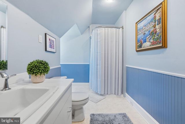 50 S WAKEFIELD RD, West Norriton, PA 19403