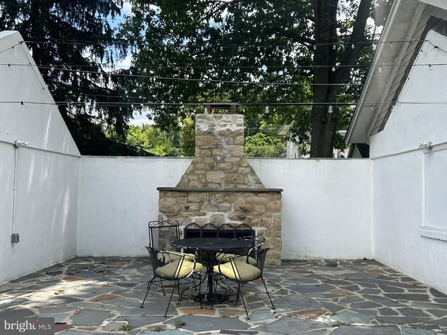 50 S WAKEFIELD RD, West Norriton, PA 19403