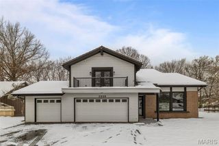 1449 Gettysburg Landing, St Charles, MO 63303