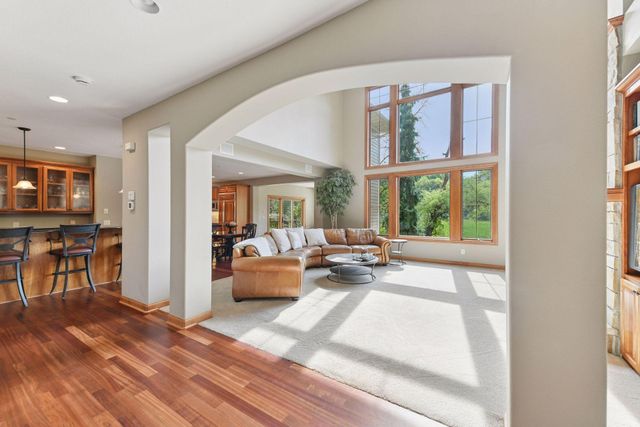 6065 Apple Road, Excelsior, MN 55331