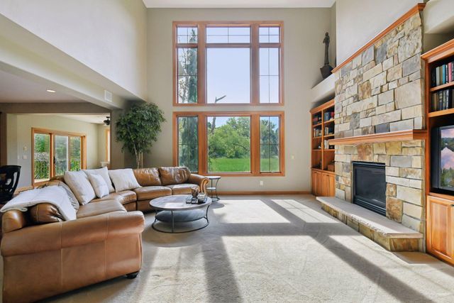 6065 Apple Road, Excelsior, MN 55331