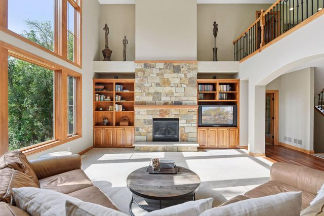 6065 Apple Road, Excelsior, MN 55331