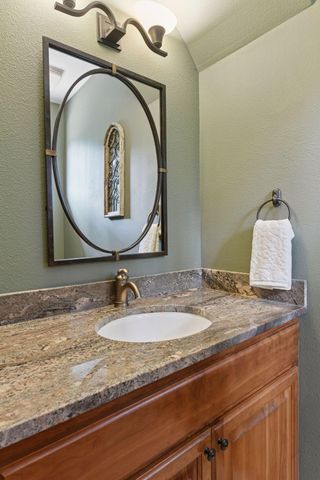 6065 Apple Road, Excelsior, MN 55331