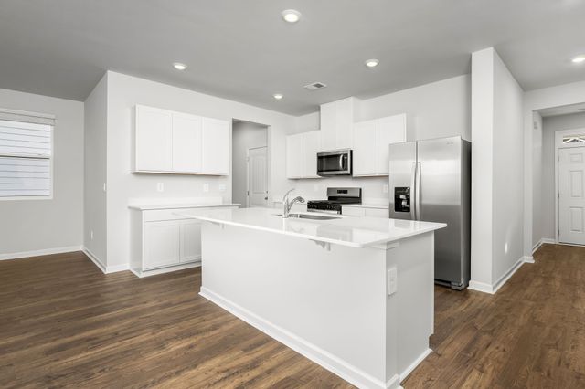 1510 Mountain View Dr, Lebanon, TN 37090